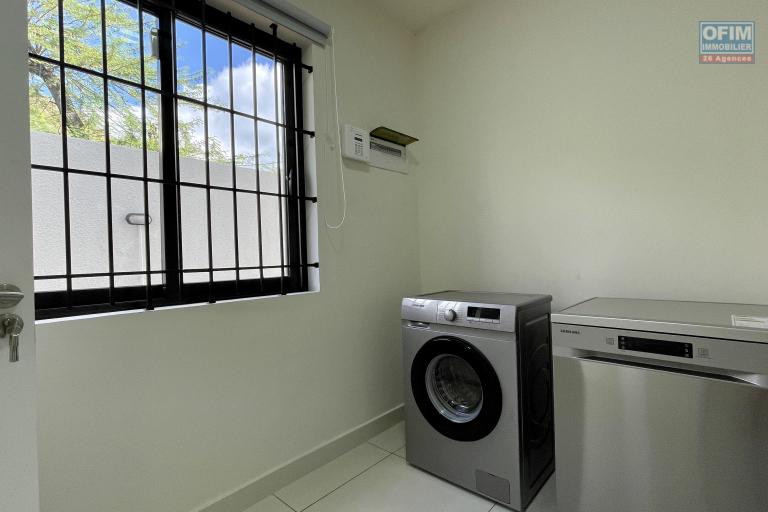 Tamarin à vendre appartement meublé de 3 chambres accessible aux étrangers, dans un quartier residentiel au calme.