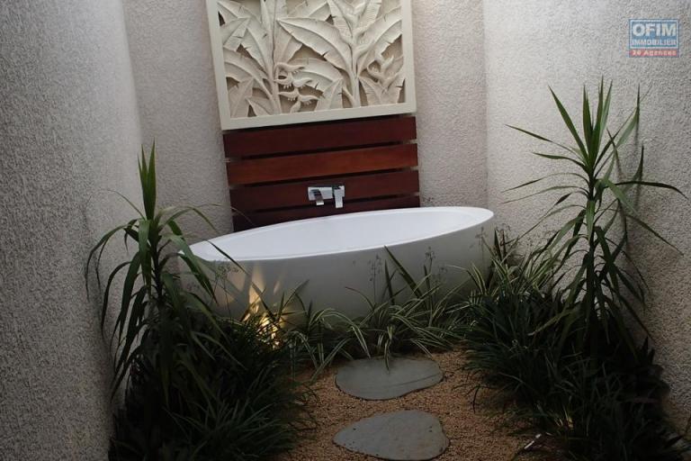 Accessible aux étrangers Maison / Villa GRAND BAIE - PEREYBERE - POINTE AUX CANONNIERS – photo 7 sur 9