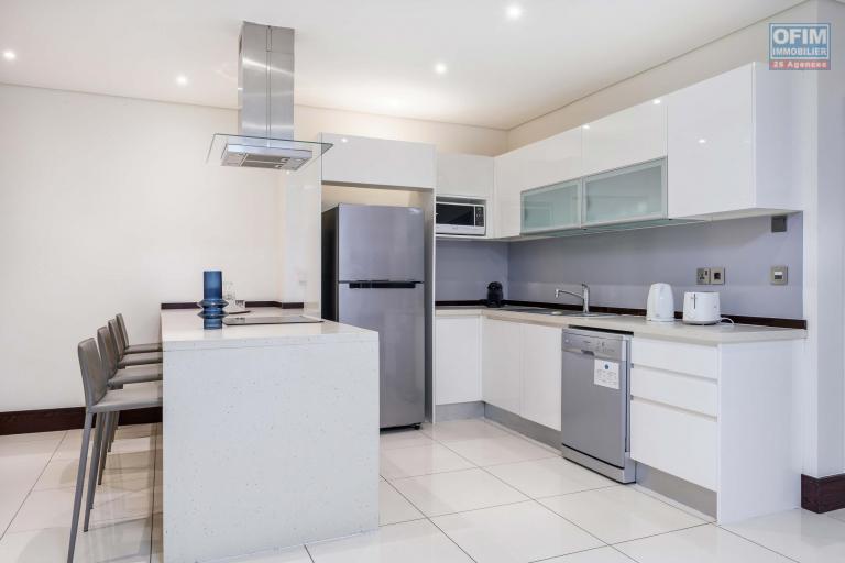 Accessible aux étrangers Appartement GRAND BAIE - PEREYBERE - POINTE AUX CANONNIERS – photo 3 sur 9