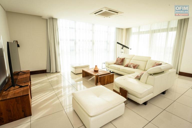 Accessible aux étrangers Appartement GRAND BAIE - PEREYBERE - POINTE AUX CANONNIERS – photo 6 sur 10