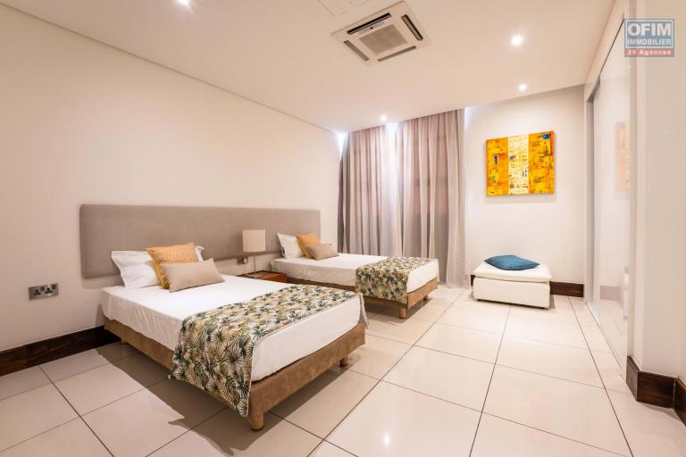 Accessible aux étrangers Appartement GRAND BAIE - PEREYBERE - POINTE AUX CANONNIERS – photo 8 sur 10
