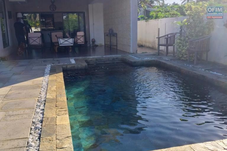 For sale a character villa with 4 bedrooms in Bain B&oelig;uf, 3 minutes walk from the beach.