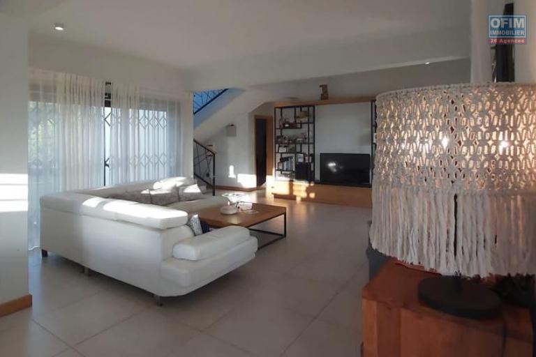 Vente Maison / Villa GRAND BAIE - PEREYBERE - POINTE AUX CANONNIERS – photo 3 sur 5