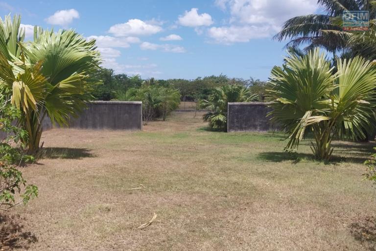 A vendre magnifique terrain résidentiel à Bois Chandelle, Mont Choisy dans une résidence haut de gamme et sécurisée dans un emplacement exceptionnel.