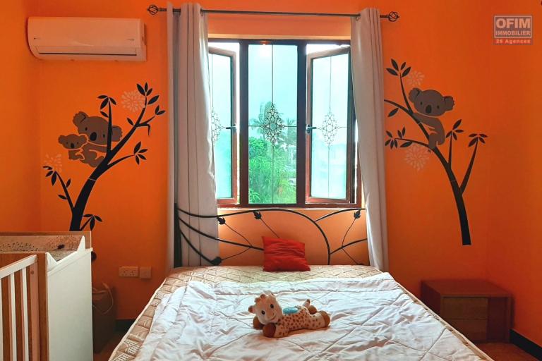 Vacoas Ile Maurice &agrave; vendre maison de 6 chambres avec piscine, pouvant &ecirc;tre convertie en 2 appartements ind&eacute;pendants.