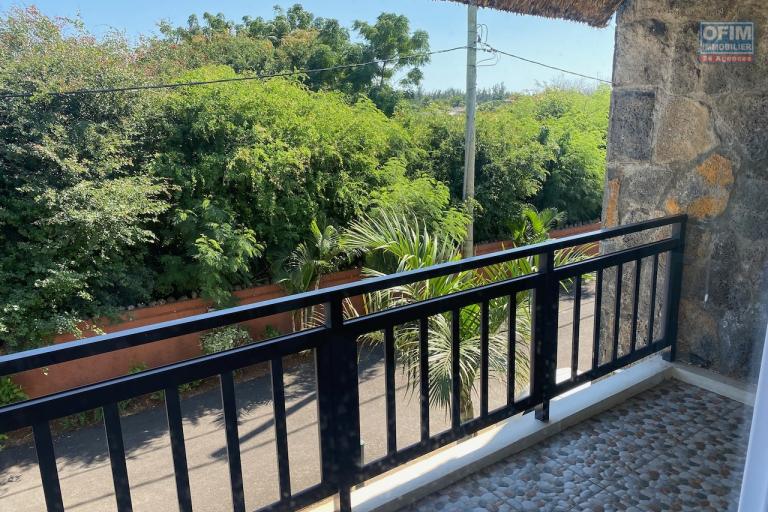 A vendre récente villa accessible à l’achat aux étrangers et aux mauriciens, située à 300 mètres de la plage de Pointe aux Piments.