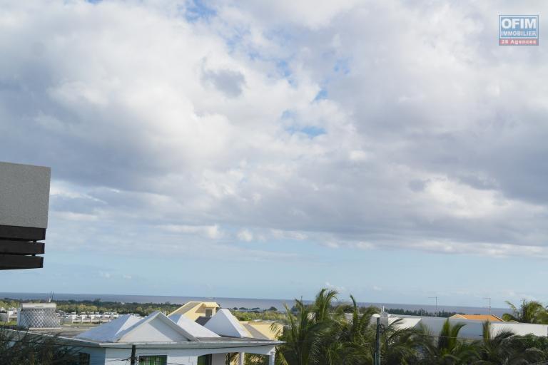 Flic en Flac 3 bedroom apartment rental in luxury residence with swimming pool