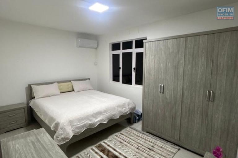 Location Exceptionnelle à Calodyne : Maison Familiale Spacieuse et Polyvalente