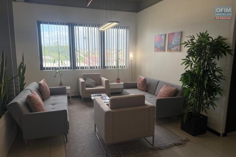 Boostez votre productivité et développez votre entreprise à Grand Bay Central !