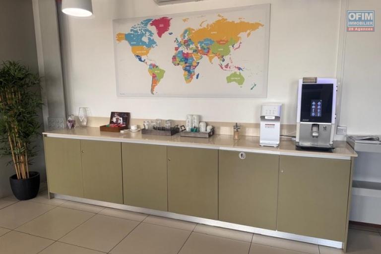 Boostez votre productivité et développez votre entreprise à Grand Bay Central !