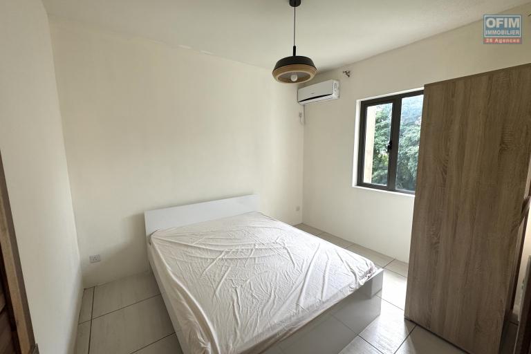 Flic en Flac à vendre appartement de standing 2 chambres avec piscine.