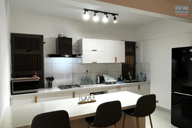 Flic en Flac une opportunité pour un appartement 2 chambres à vendre avec piscine commune, proximité plage et calme.