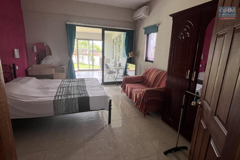 Splendide Villa Familiale - Domaine Piton - 295m² sur 1197m² de terrain Votre havre de paix vous attend au Domaine Piton !