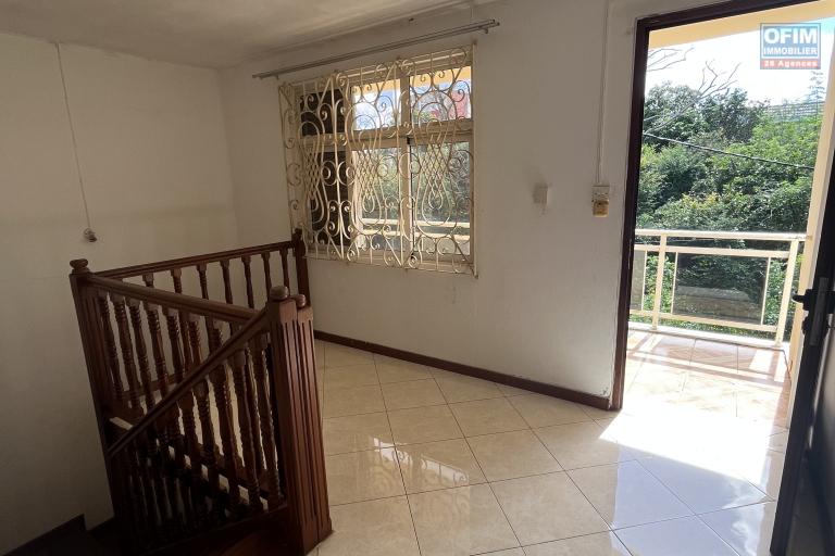 Grande maison  4 chambres - POINTE AUX PIMENTS