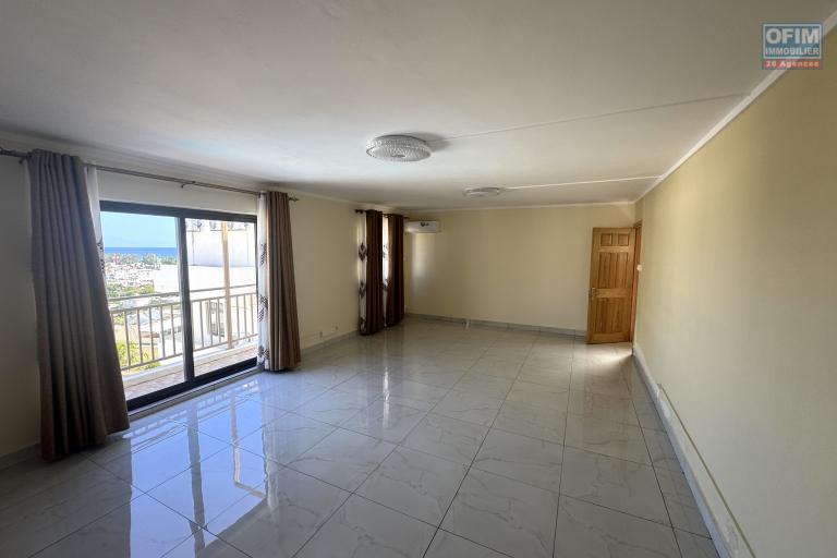 Flic en Flac à louer Penthouse 4 chambres avec vue imprenable à Flic en Flac