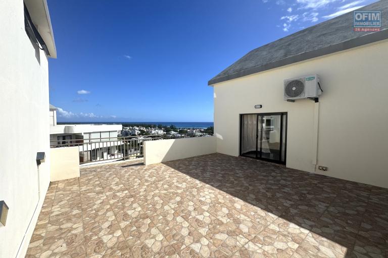Flic en Flac à  louer penthouse 4 chambres avec vue mer à Flic en Flac
