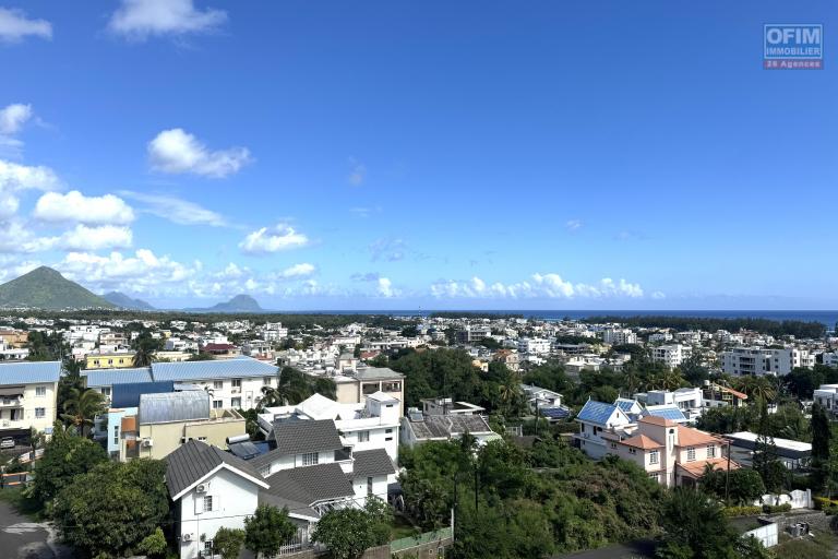 Flic en Flac à  louer penthouse 4 chambres avec vue mer à Flic en Flac