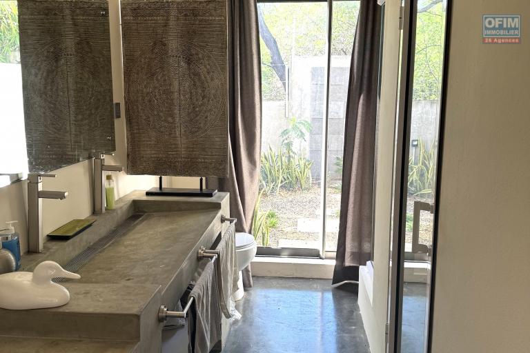  Tamarin à louer Somptueuse villa contemporaine avec vue imprenable