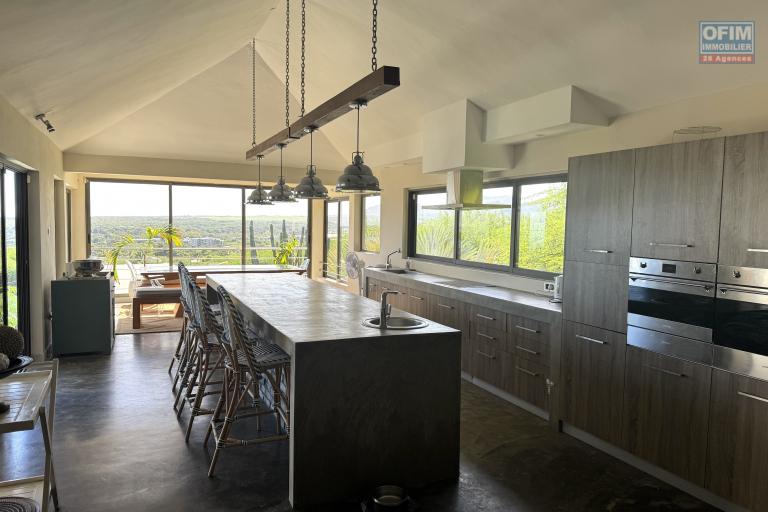  Tamarin à louer Somptueuse villa contemporaine avec vue imprenable