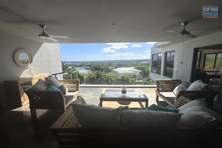  Tamarin à louer Somptueuse villa contemporaine avec vue imprenable