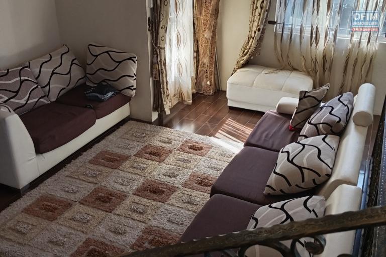 Superbe maison familiale de 5 chambres, située à Triolet.