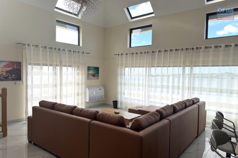 Flic en Flac à  louer penthouse 4 chambres avec vue mer à Flic en Flac