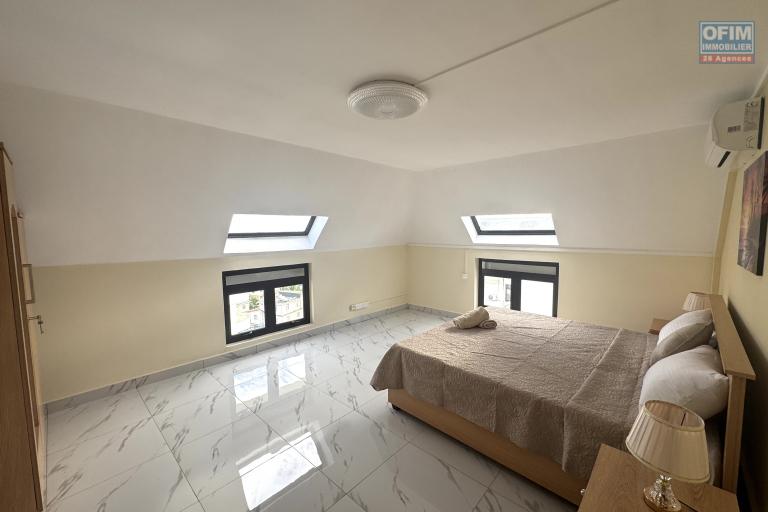 Flic en Flac à  louer penthouse 4 chambres avec vue mer à Flic en Flac