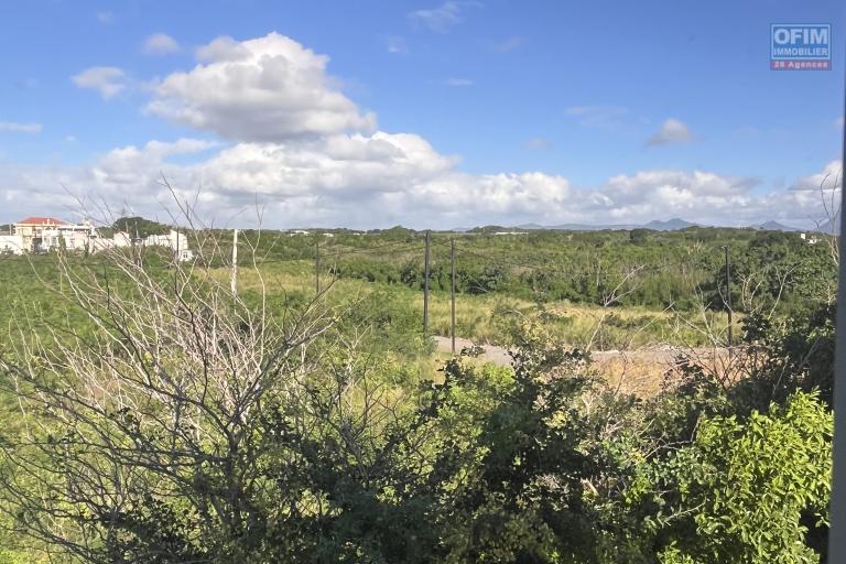 MONT CHOISY :  SUPERBE DUPLEX 4 CHAMBRES - CALME, PISCINE & VUE MONTAGNE À 2 MIN DE LA PLAGE !