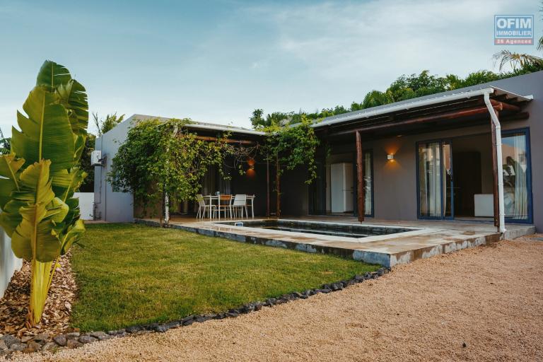 SUPERBE VILLA RÉCENTE DE PLAIN-PIED AVEC PISCINE & JARDIN PAYSAGER - SAINT ANTOINE (GOODLANDS)