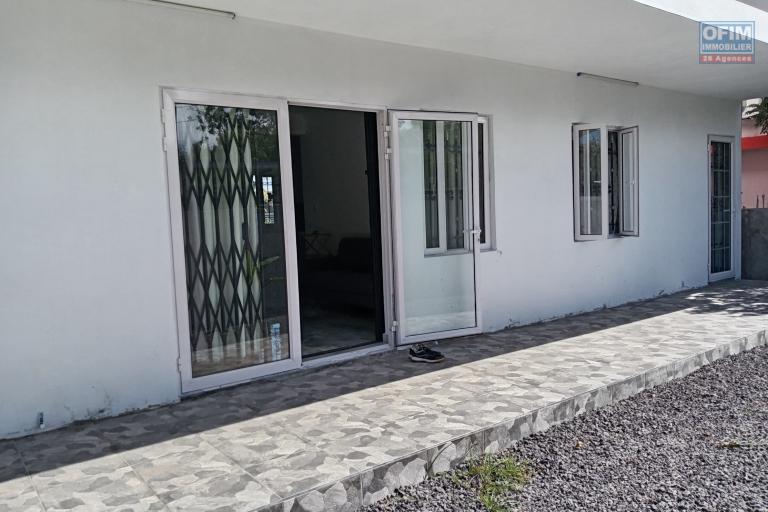 À Louer RDC Neuf, Entièrement Meublé, Sécurisé - 3 Chambres, Climatisation, Grand Baie/Pereybere - Animaux Bienvenus !