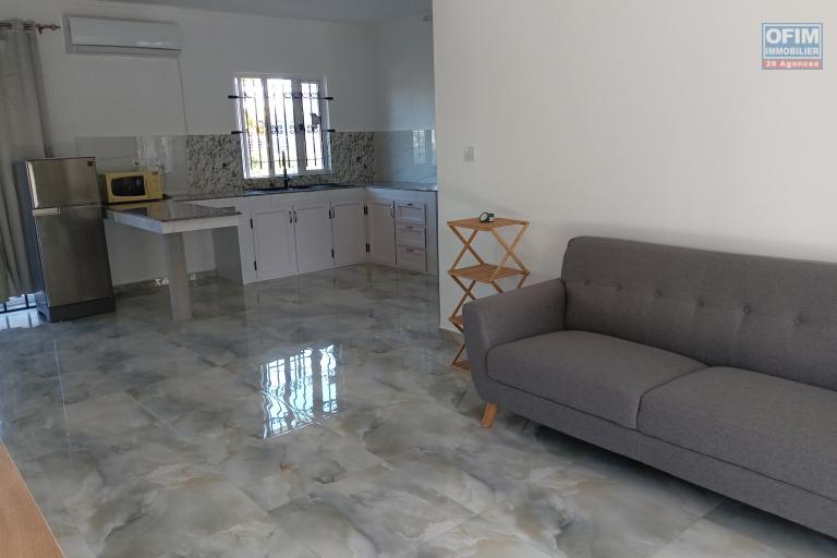 À Louer RDC Neuf, Entièrement Meublé, Sécurisé - 3 Chambres, Climatisation, Grand Baie/Pereybere - Animaux Bienvenus !