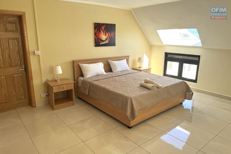 Flic en Flac à  louer penthouse 4 chambres avec vue mer à Flic en Flac