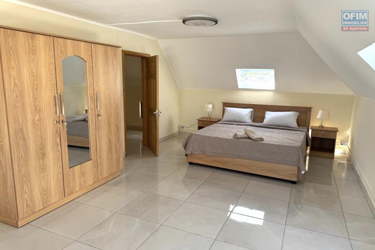 Flic en Flac à  louer penthouse 4 chambres avec vue mer à Flic en Flac