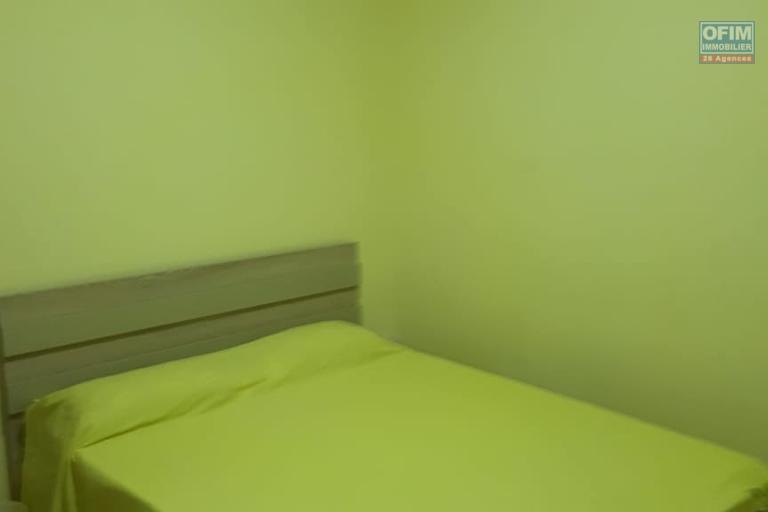  Flic en Flac à vendre appartement 2 chambres avec piscine commune situé à 200m de la plage au calme.