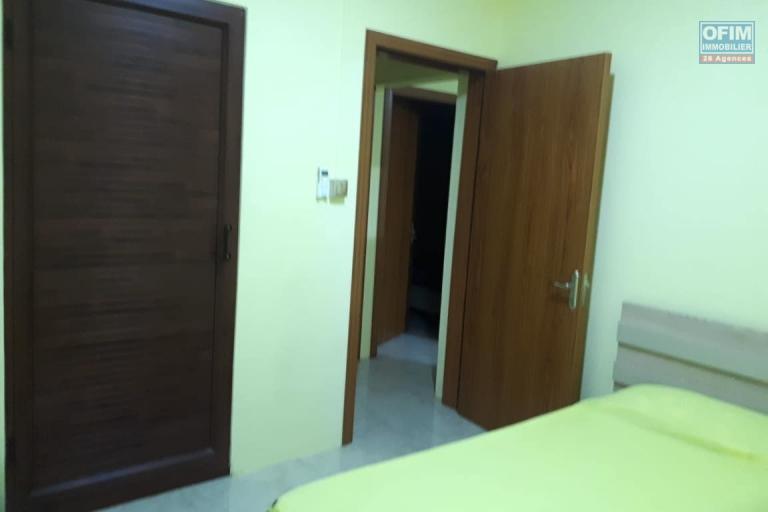  Flic en Flac à vendre appartement 2 chambres avec piscine commune situé à 200m de la plage au calme.