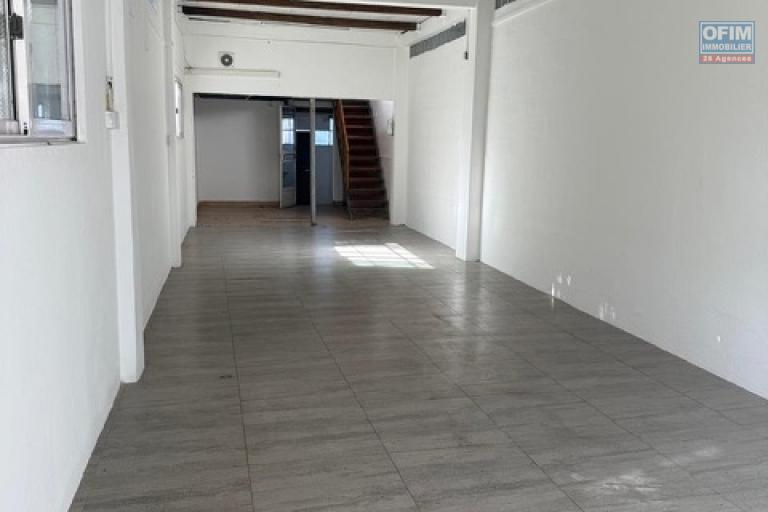 À LOUER – Espace Commercial Idéalement Situé à Grand Baie