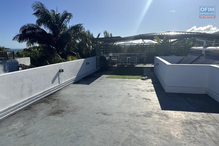 À VENDRE – Superbe appartement moderne 3 chambres avec vaste toit-terrasse à La Gaulette