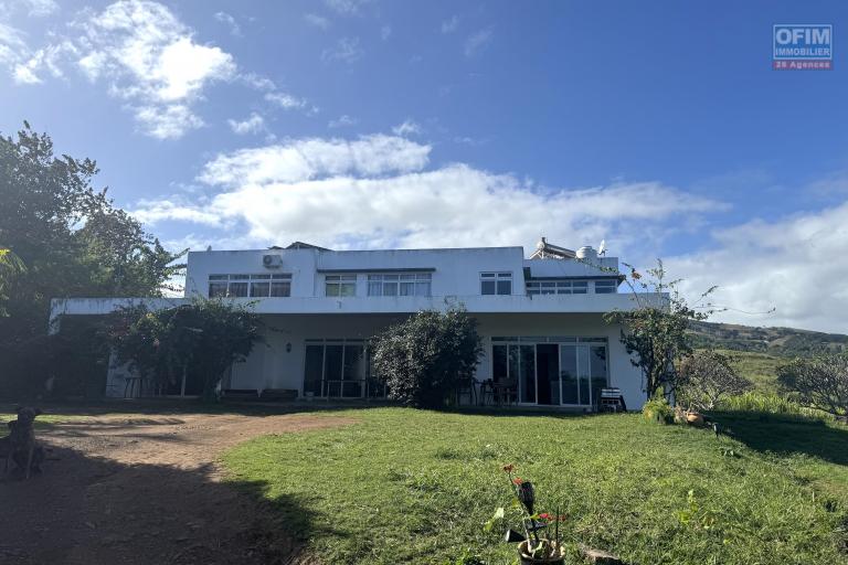 St Martin Bel Ombre – À vendre : vaste propriété avec vue panoramique
