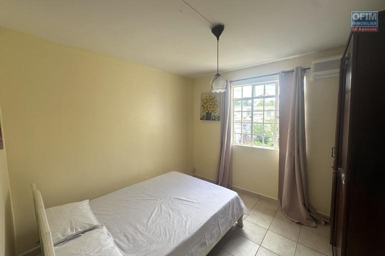 Flic en Flac – À louer grande villa de 5 chambres avec piscine, idéalement située à seulement 5 minutes à pied de la plage et des commerces.