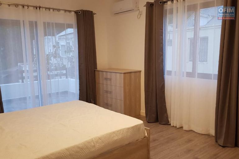 Tamarin à louer belle villa de 4 chambres avec piscine située dans un complexe sécurise proche plage et commerces.