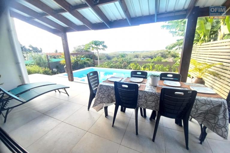 Tamarin – À vendre, villa récente 3 chambres avec piscine et vue dégagée