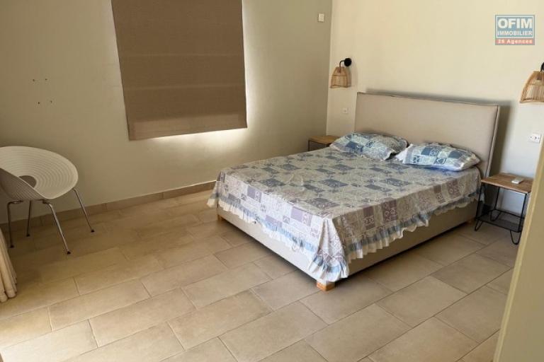 À LOUER – VILLA CONTEMPORAINE DE PLAIN-PIED – SAINT ANTOINE / GOODLANDS