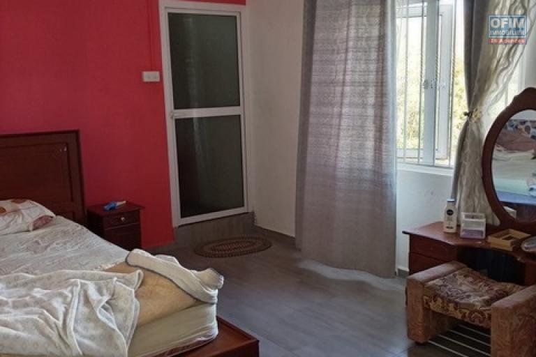  VENDRE maison familiale 4 chambres The Vale / Fond du Sac