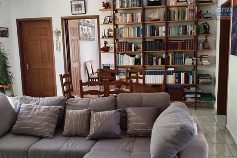 Grande et belle villa familiale à vendre – Grand Gaube