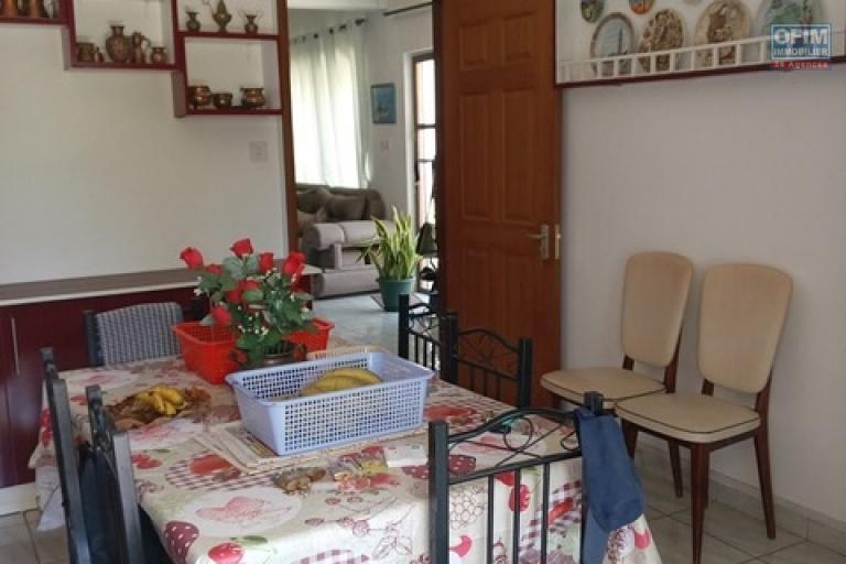 Grande et belle villa familiale à vendre – Grand Gaube