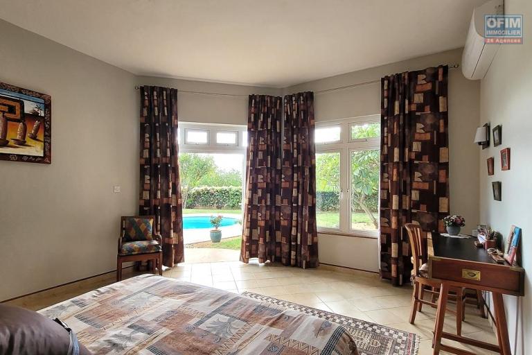 À vendre – Villa de caractère avec vue mer et montagne à Tamarin