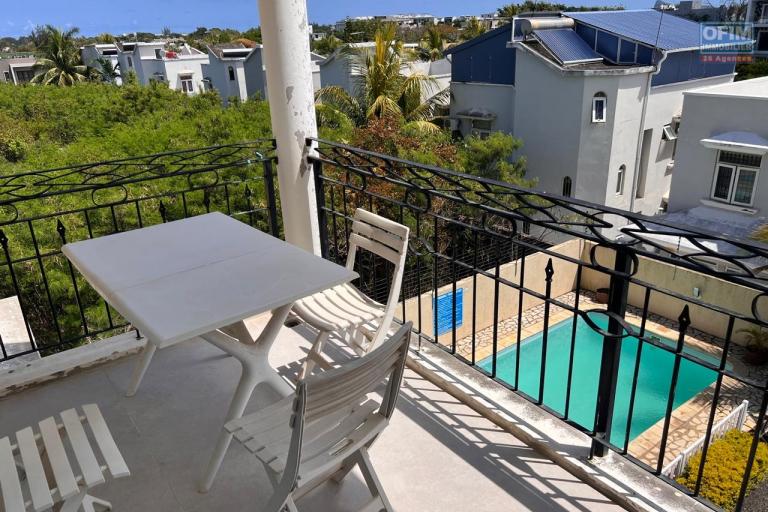 À VENDRE – Appartement accessible aux étrangers – Entièrement rénové & meublé à Pereybere