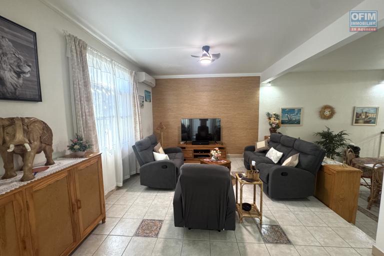 Cascavelle À vendre : Ensemble de 2 maisons totalisant 7 chambres, avec garage