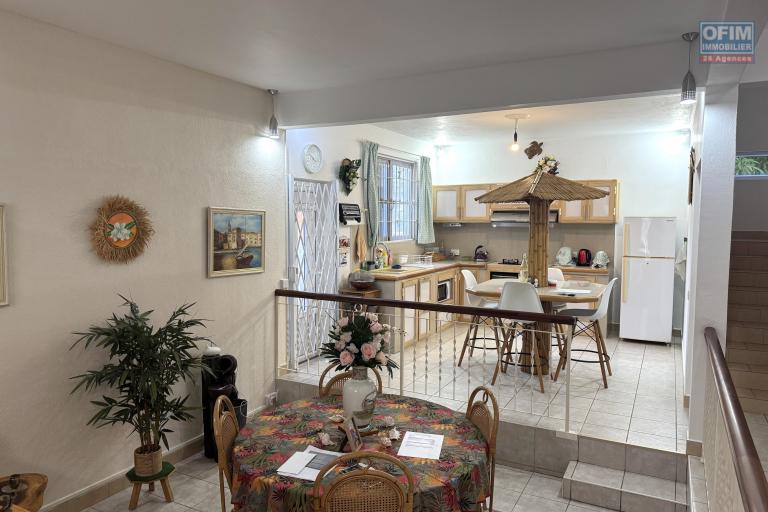Cascavelle À vendre : Ensemble de 2 maisons totalisant 7 chambres, avec garage