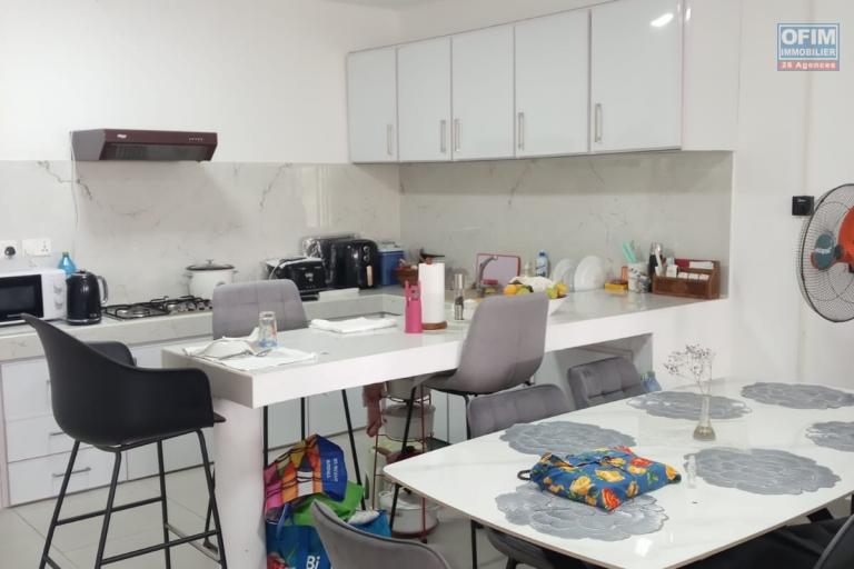 À Vendre – Bel Appartement Rénové à Mont Choisy